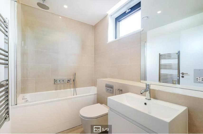 2br Penthouse With Balcony Appartamento *